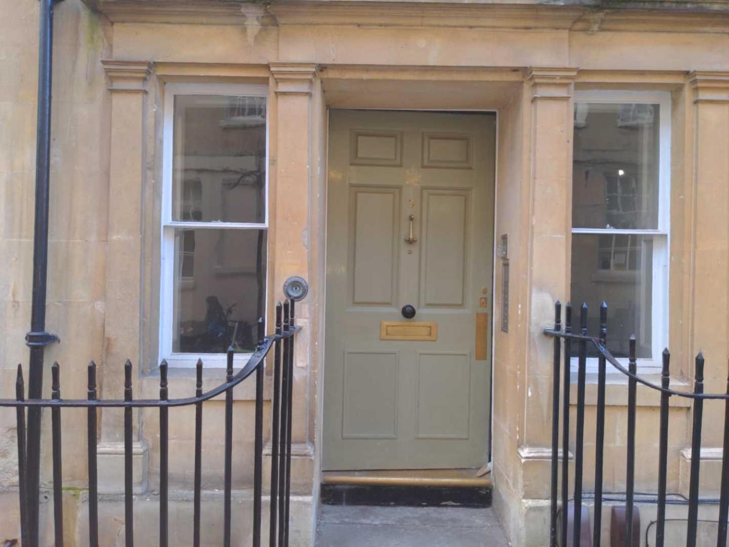 Pass The Keys Stylish 2 Bed Eco Flat In The Heart Of Bath 아파트 외부 사진